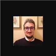 Studente di ingegneria impartisce lezioni di matematica. Tutti sono in grado di entrare ed affascinarsi di questo mondo